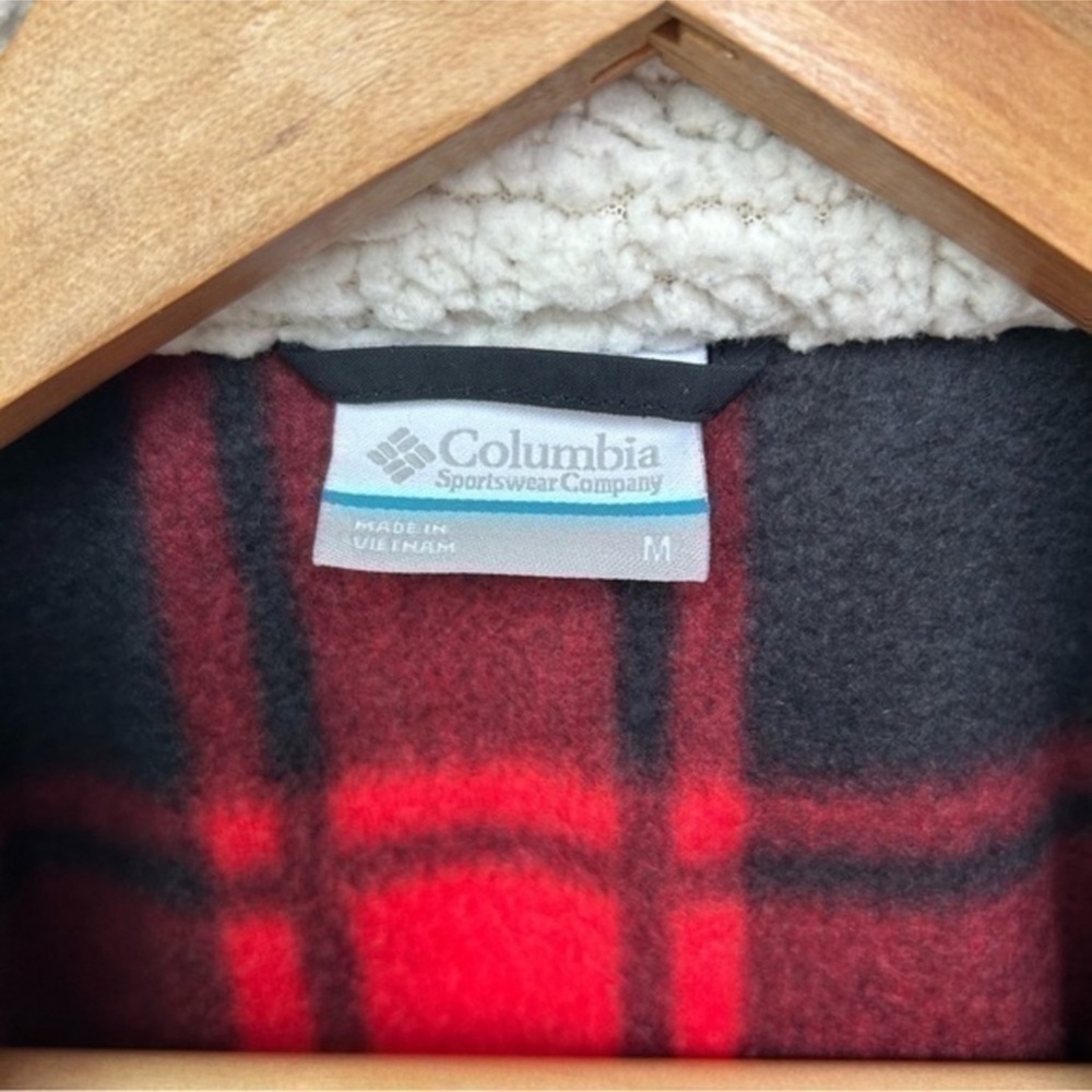 ✨Columbia Women's Black and Red Plaid Utility Mountain Jacket - Picture 8 of 9